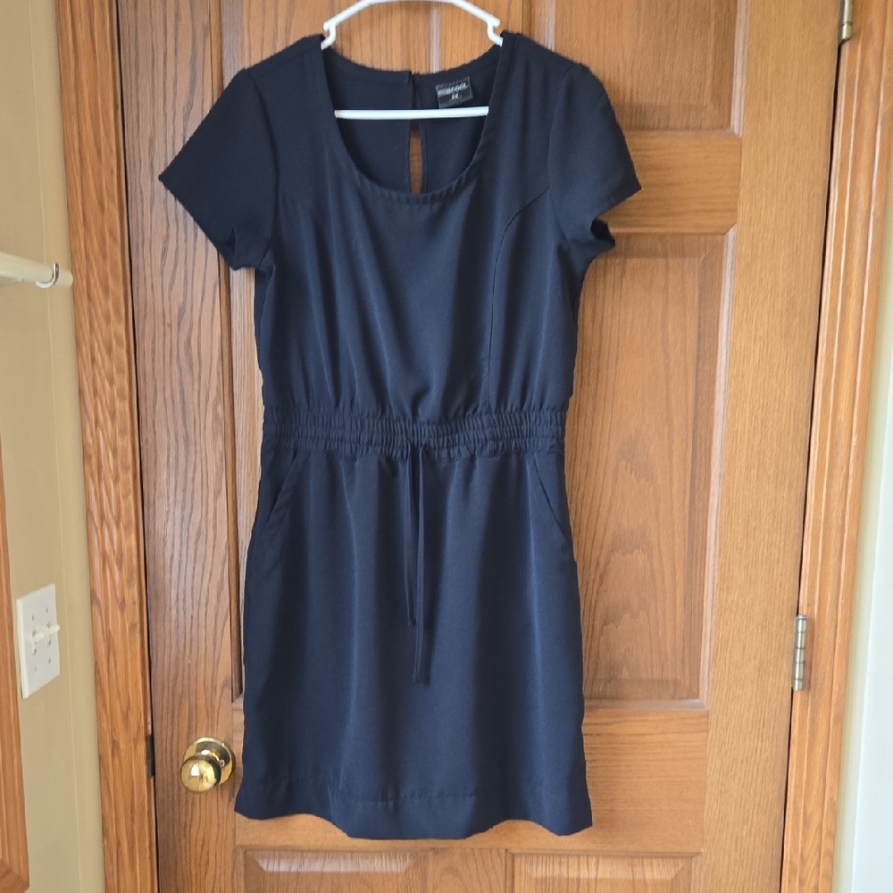 Black Mini Dress with Short Sleeves